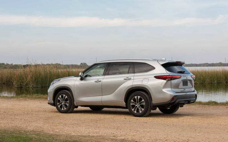 Toyota Highlander Platinum 2020 SUV Drive